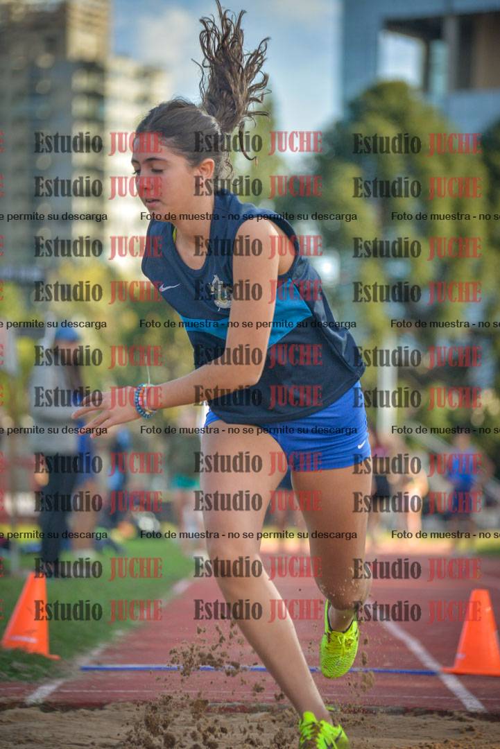 Fotos del salto en largo - mujeres U16