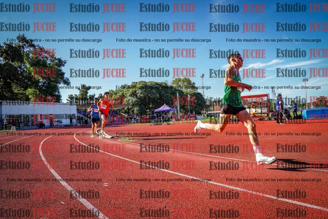 Fotos de los 1500 m llanos de varones