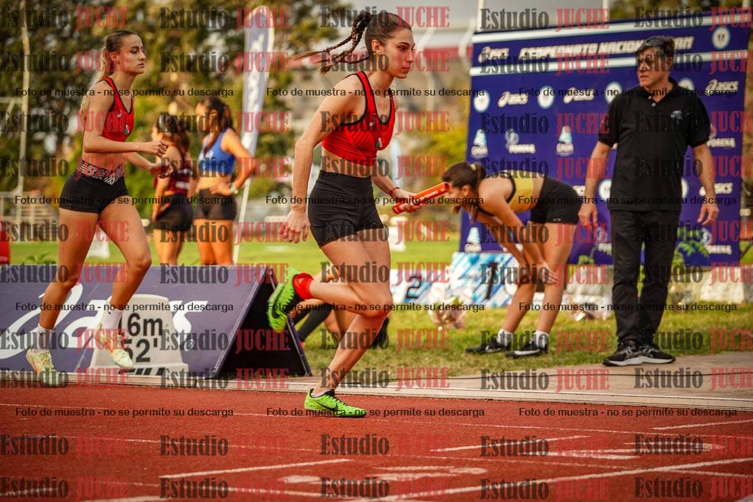Fotos de las postas 4x400 m llanos de mujeres