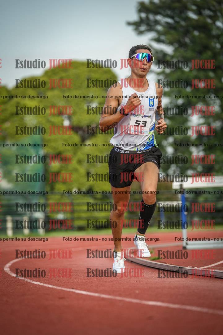 Fotos de los 3000 m llanos de varones