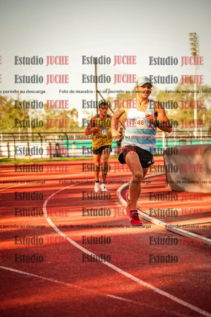 Fotos de los 3000 m llanos de varones