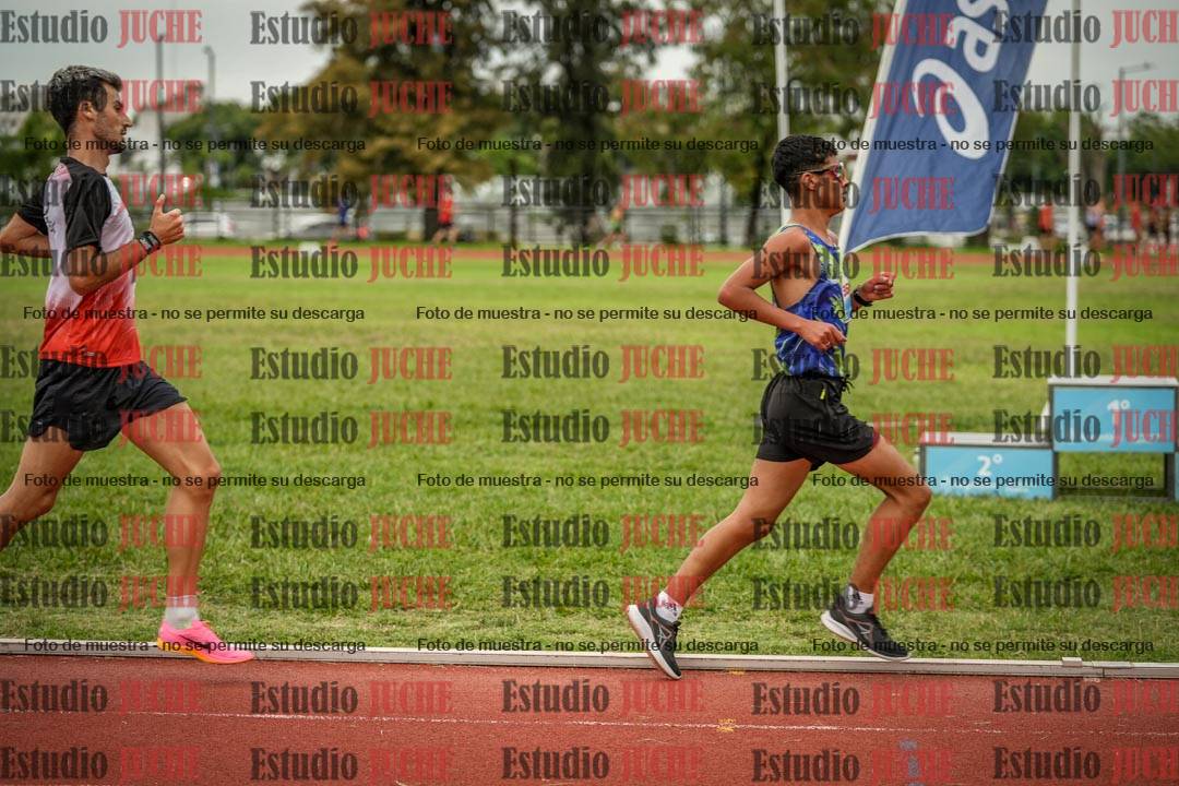 Fotos de los 3000 m llanos de varones