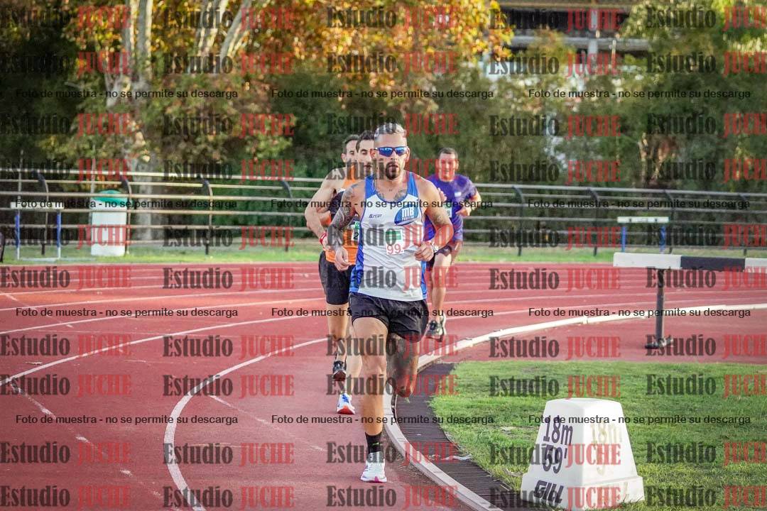 Fotos de los 3000 m llanos de varones
