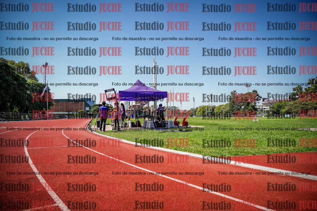 Fotos de los 800 m llanos de varones