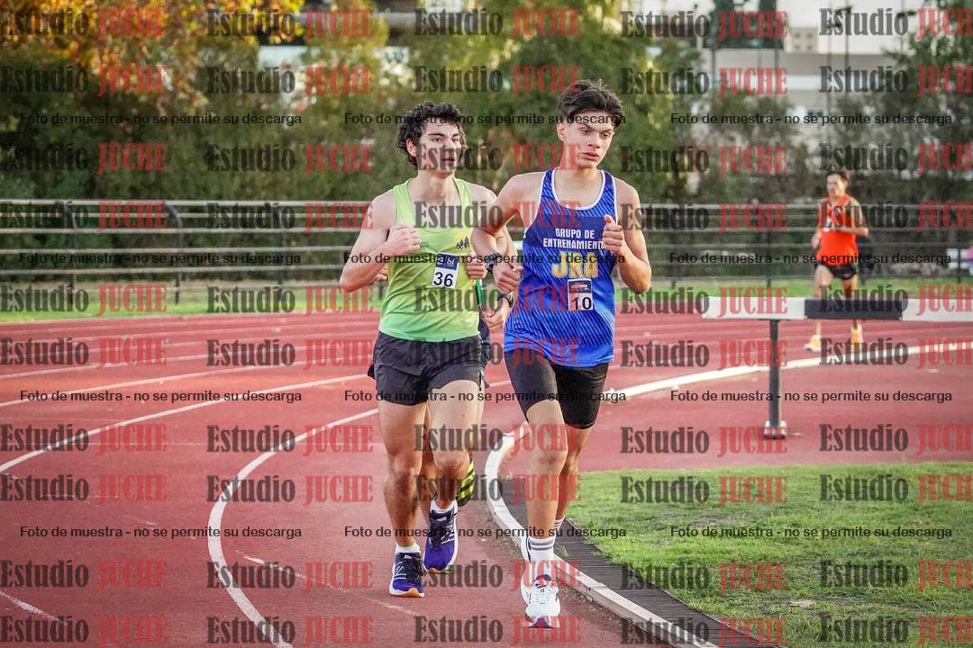 Fotos de los 3000 m llanos de varones