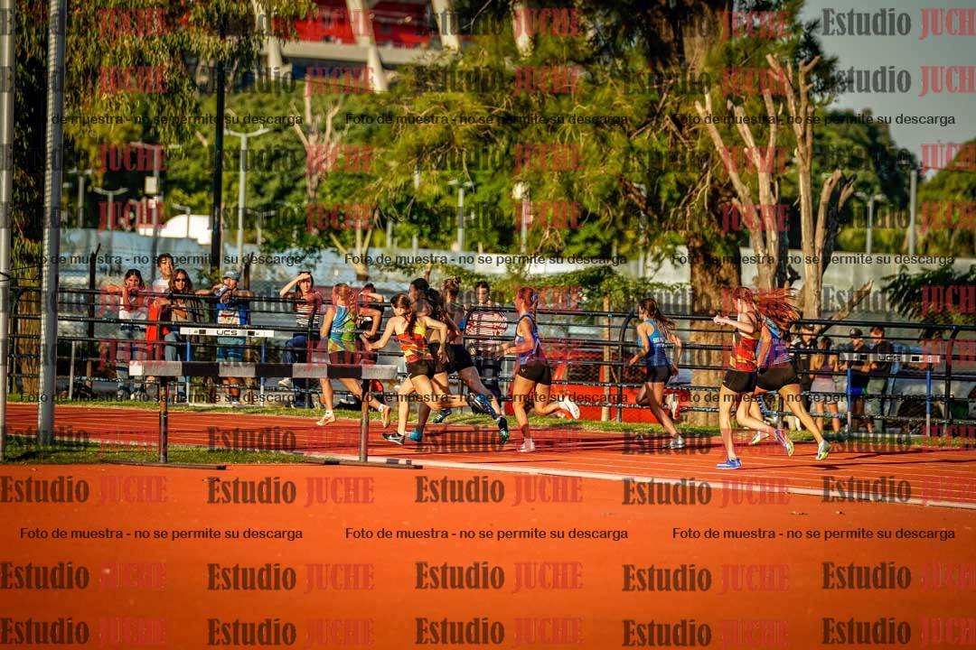 Fotos de los relevos 4x100 m de mujeres