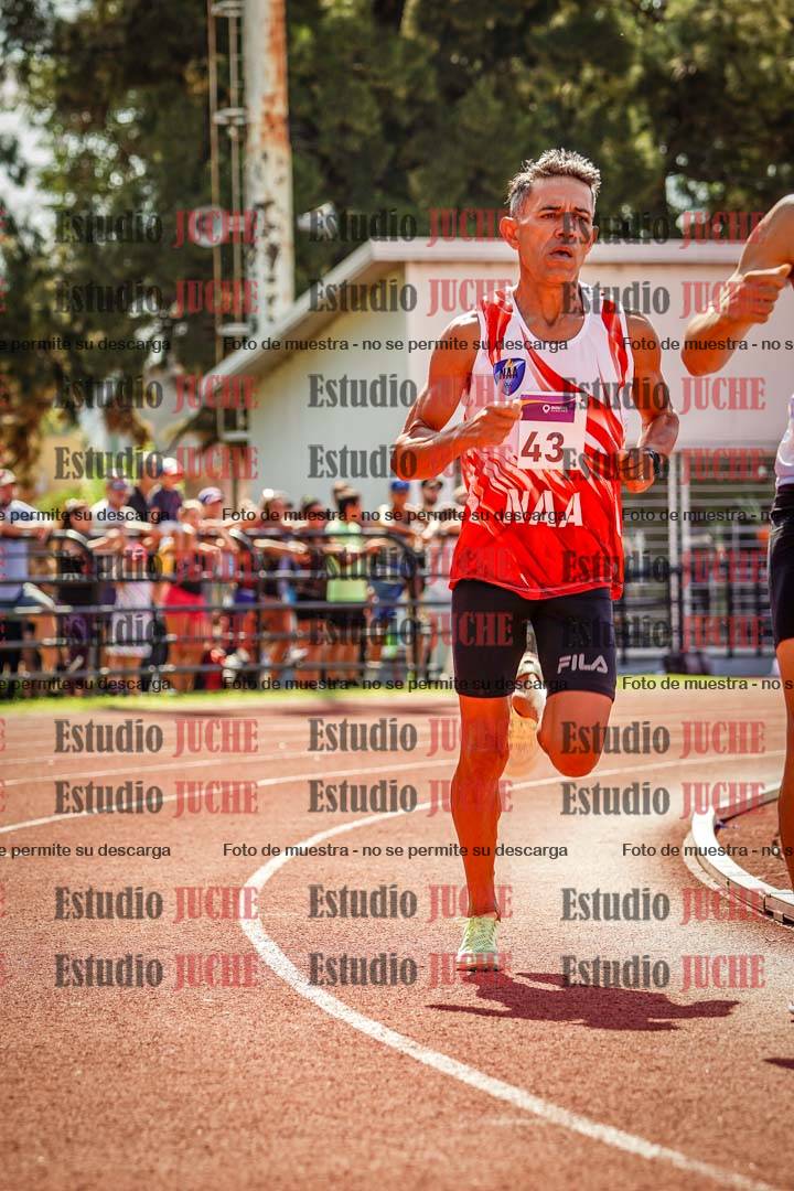 Fotos de los 800 m llanos de varones