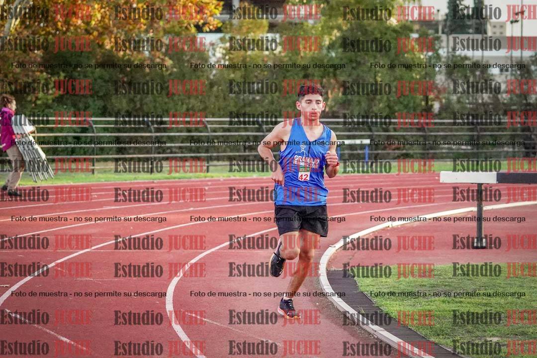 Fotos de los 3000 m llanos de varones