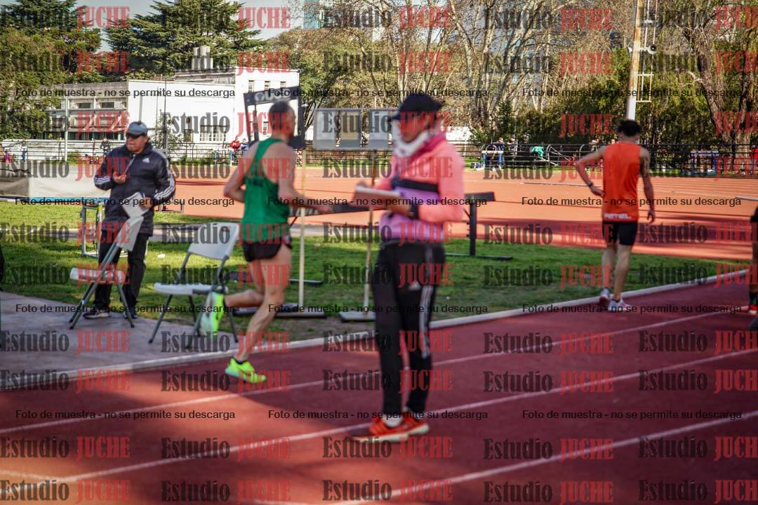Fotos de los 3000 m llanos de varones