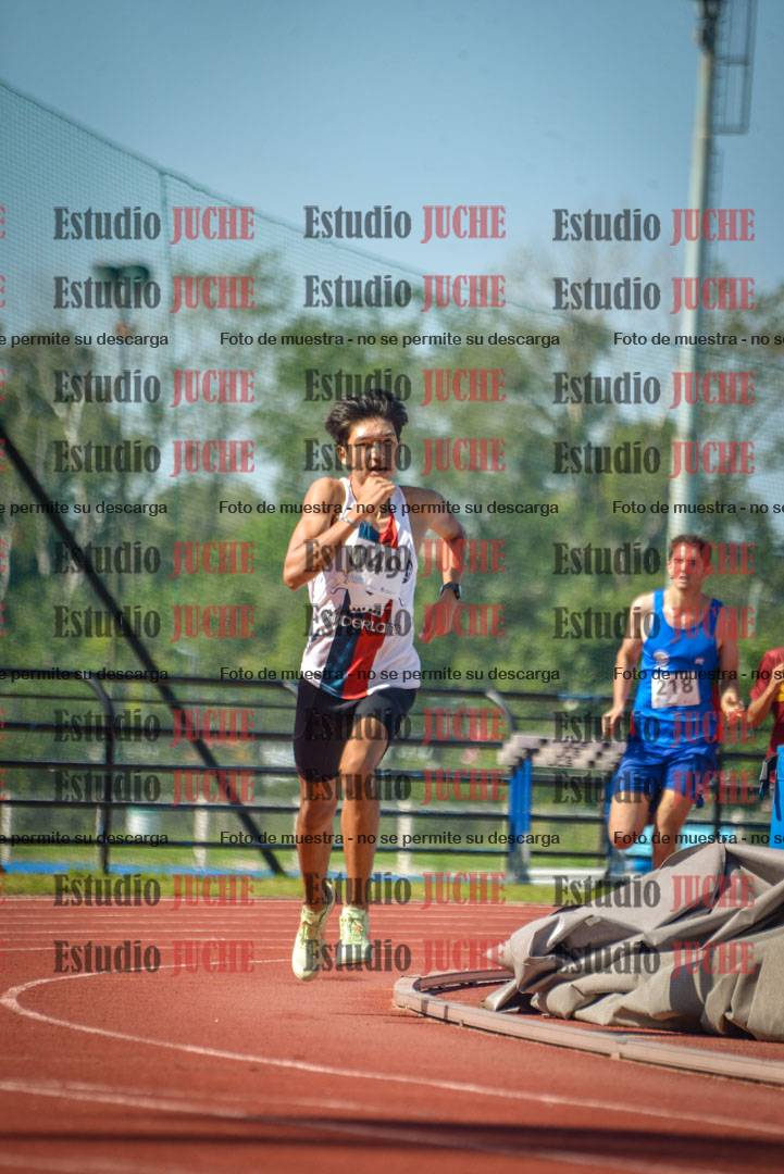 Fotos de los 800 m llanos de varones