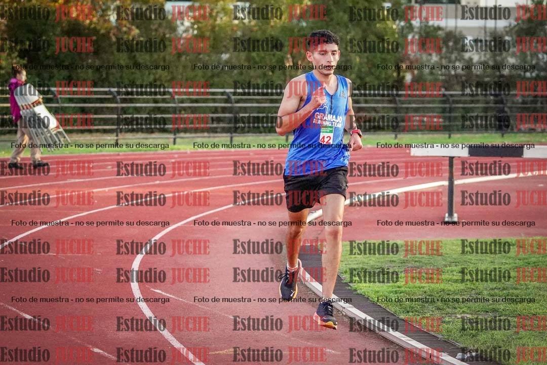 Fotos de los 3000 m llanos de varones