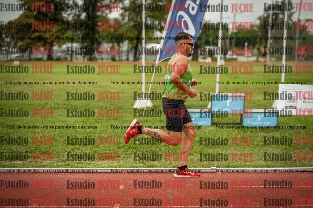 Fotos de los 3000 m llanos de varones