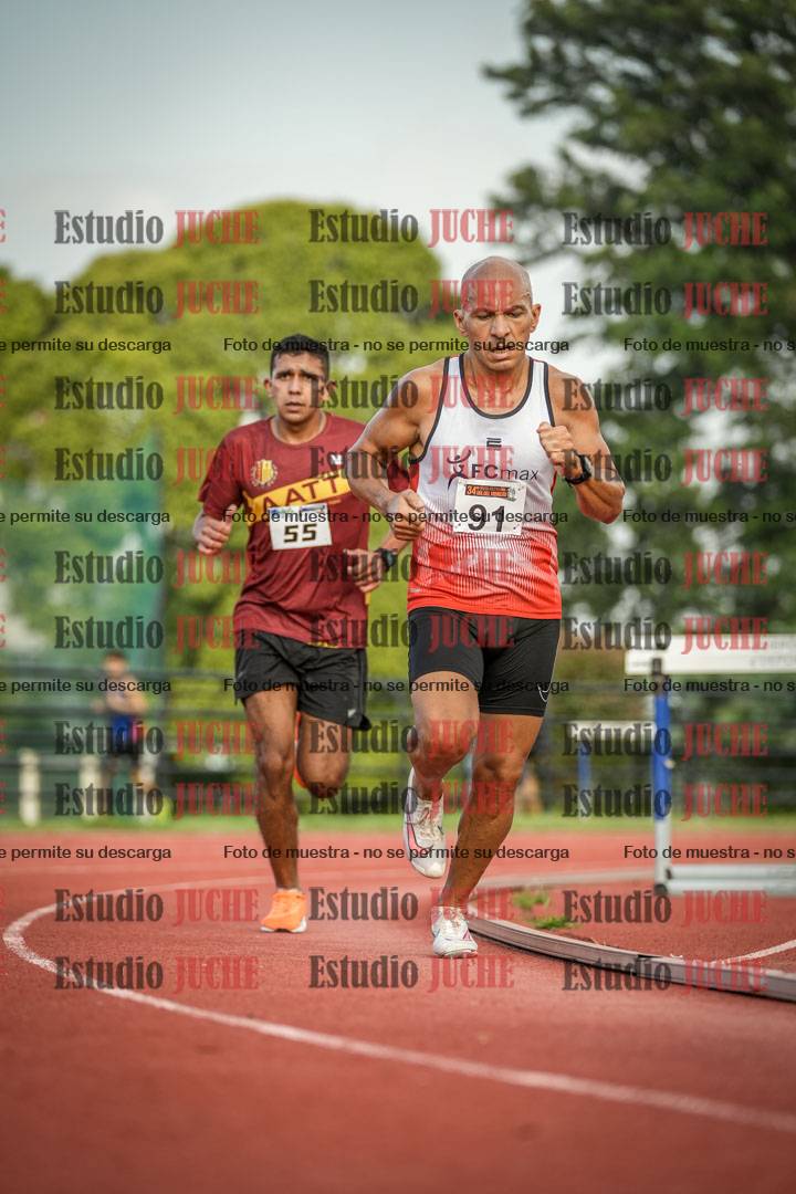 Fotos de los 3000 m llanos de varones