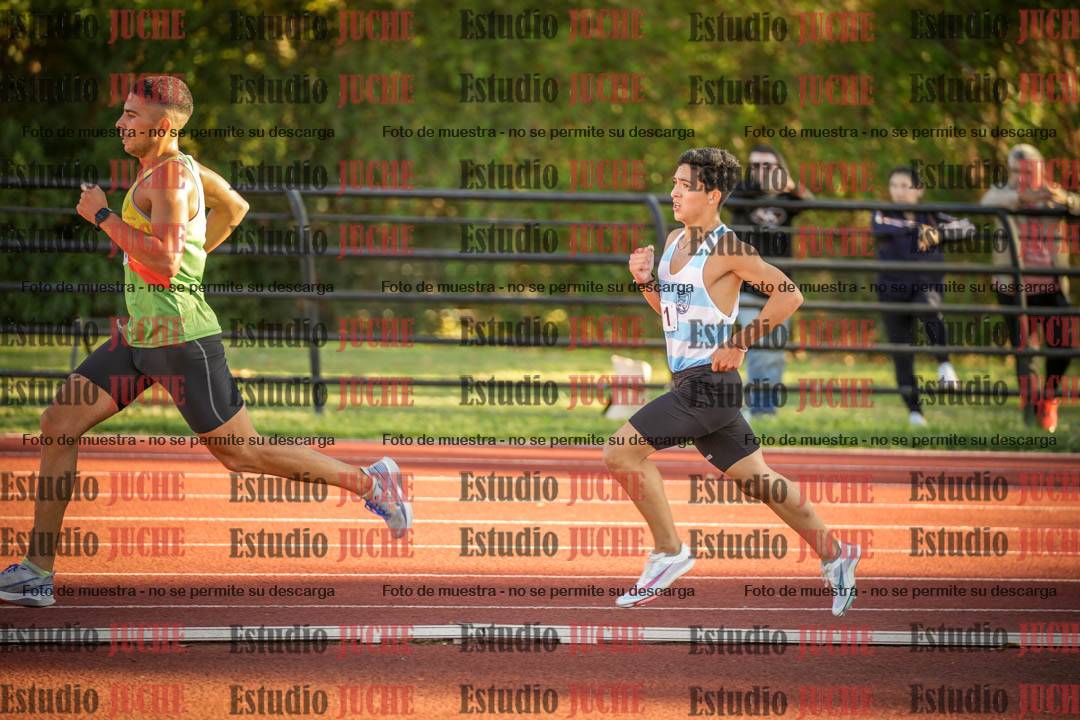 Fotos de los 3000 m llanos de varones
