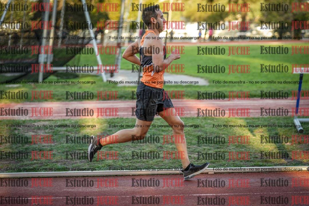 Fotos de los 3000 m llanos de varones
