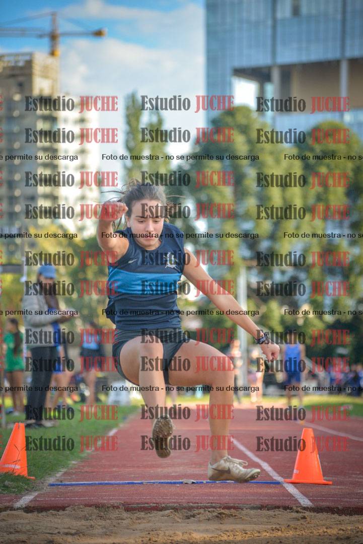 Fotos del salto en largo - mujeres U16