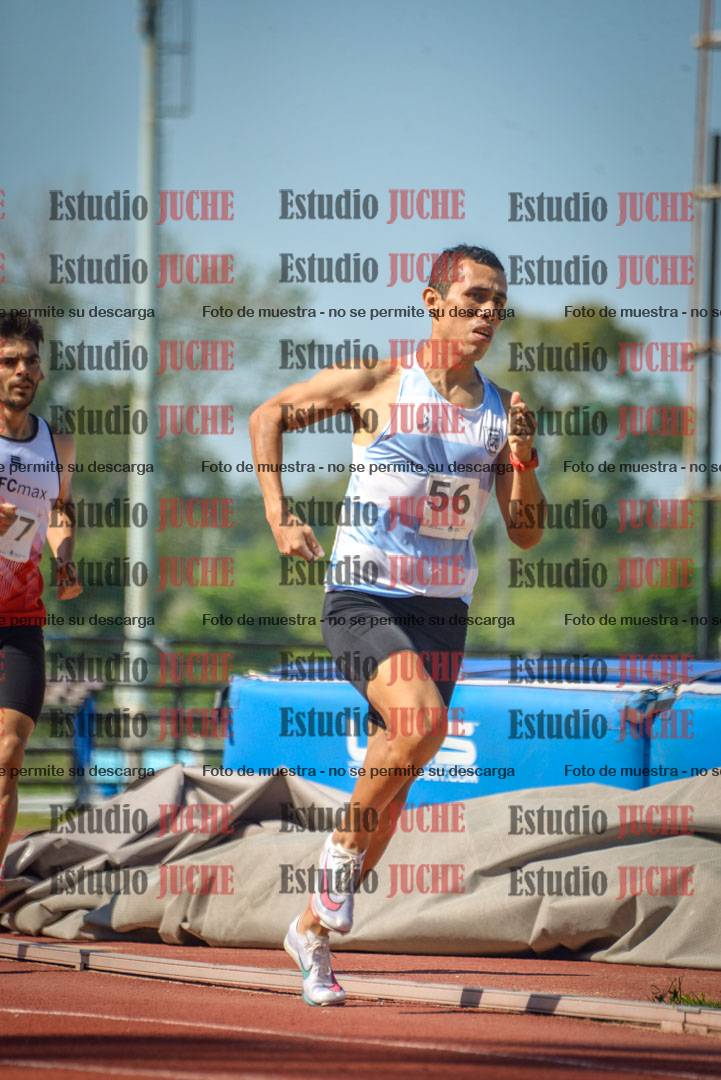 Fotos de los 800 m llanos de varones