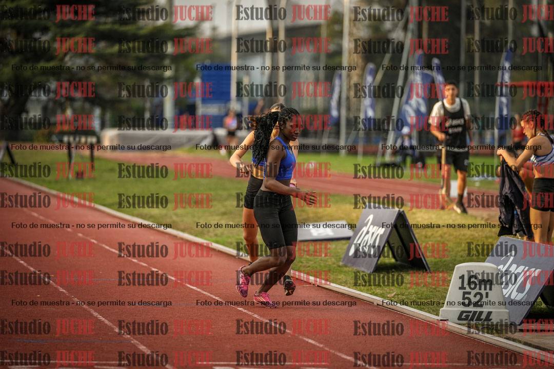 Fotos de las postas 4x400 m llanos de mujeres
