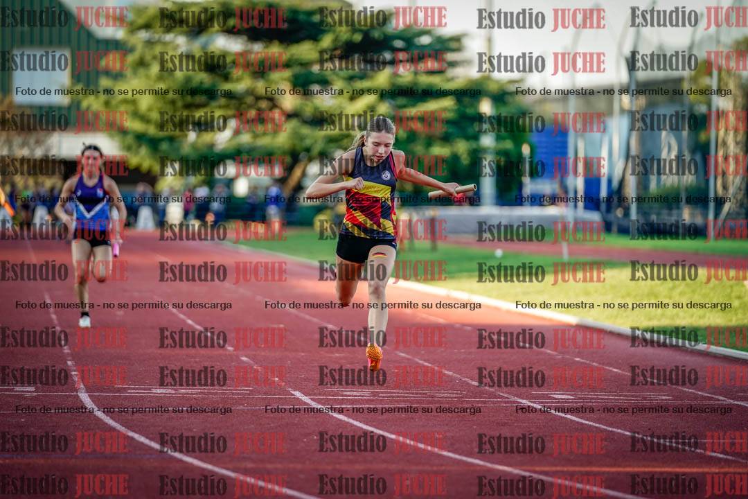 Fotos de los relevos 4x100 m de mujeres