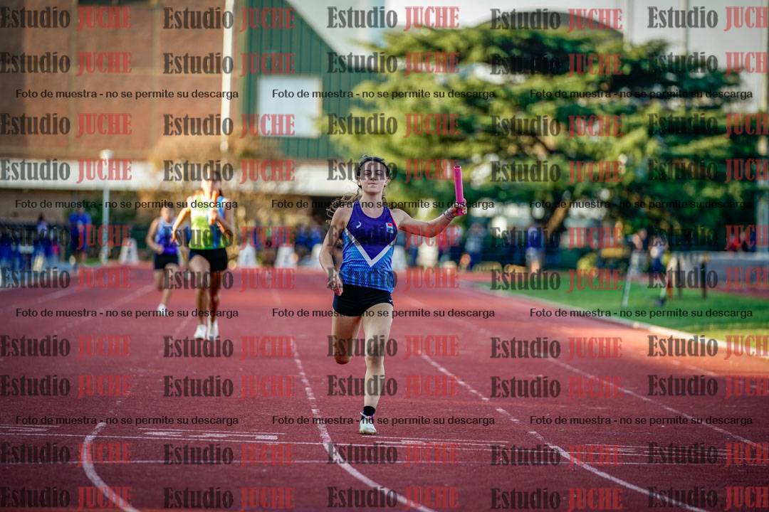Fotos de los relevos 4x100 m de mujeres
