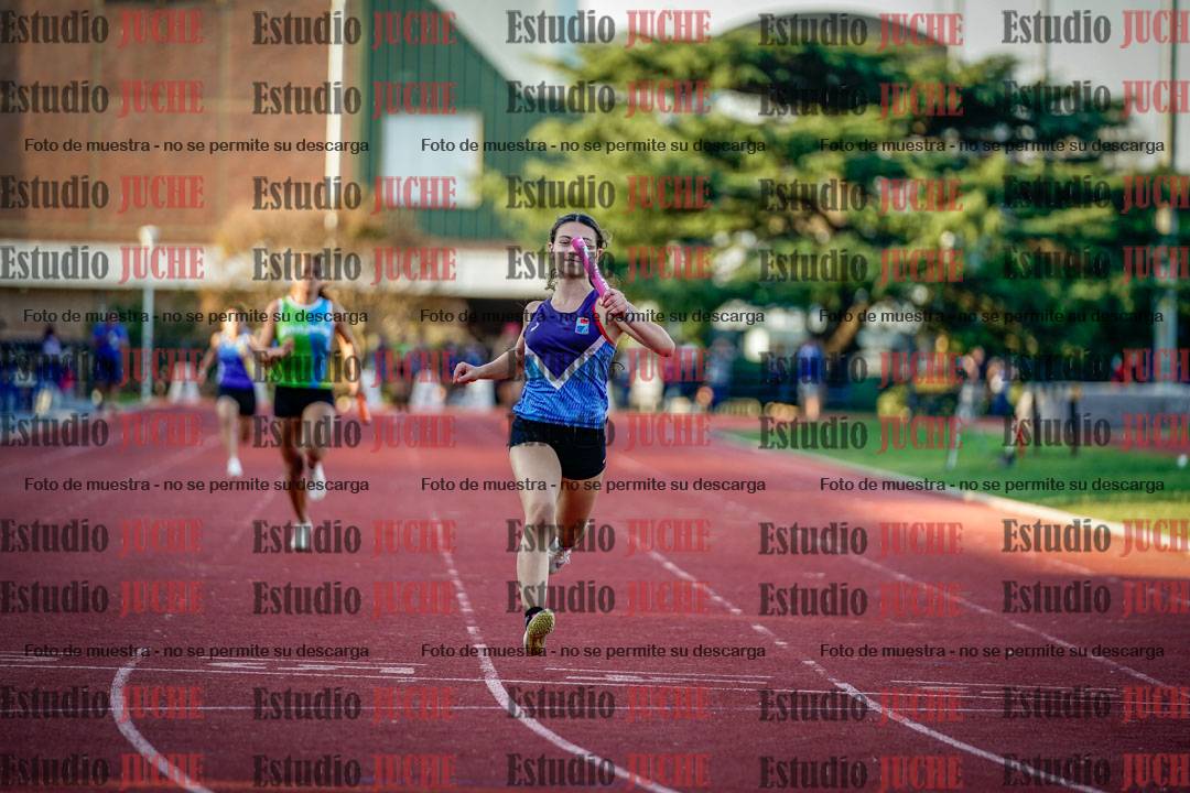 Fotos de los relevos 4x100 m de mujeres