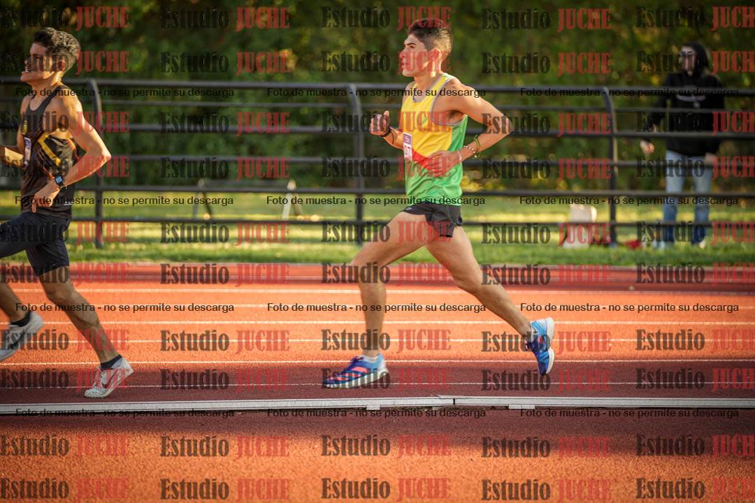 Fotos de los 3000 m llanos de varones