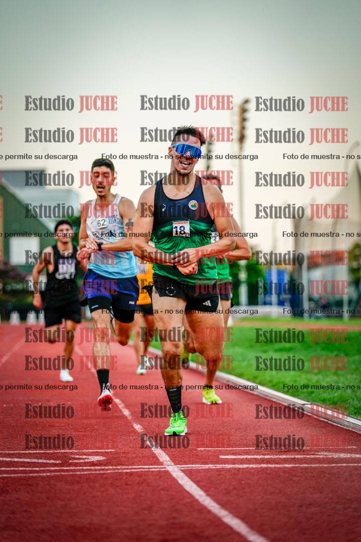 Fotos de los 1500 m llanos de varones