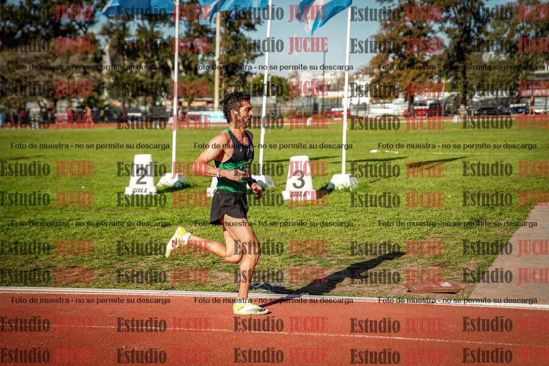 Fotos de los 3000 m llanos de varones
