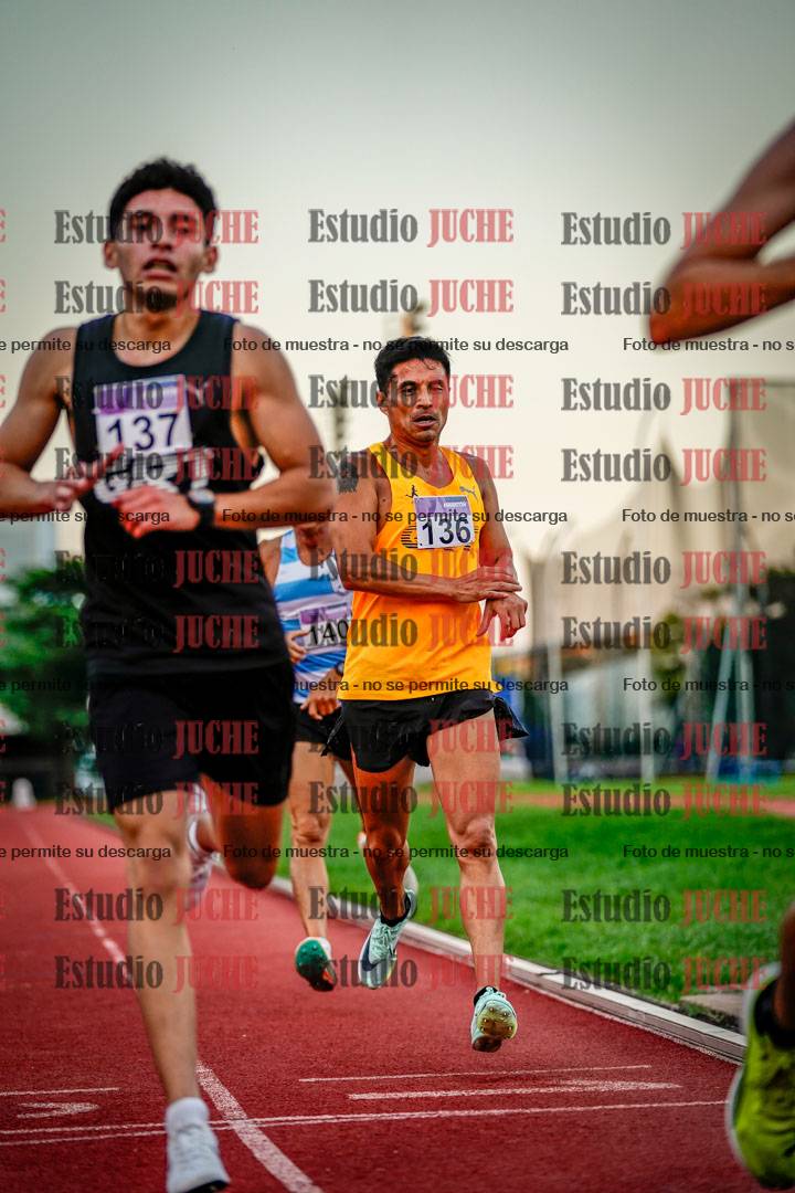 Fotos de los 1500 m llanos de varones