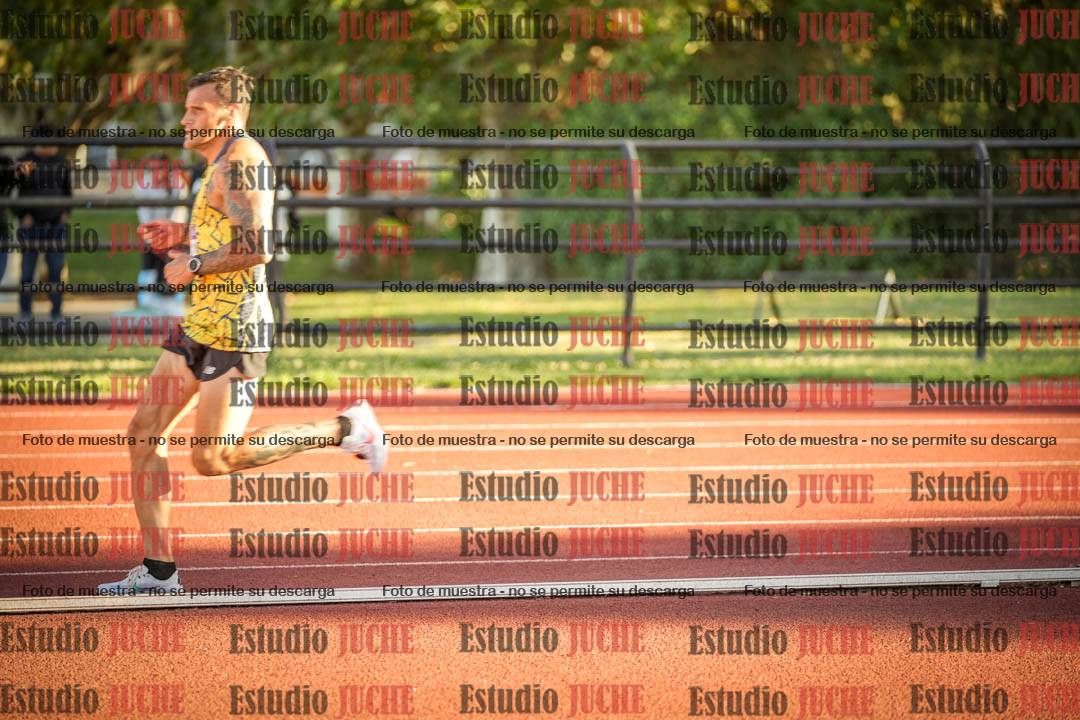 Fotos de los 3000 m llanos de varones