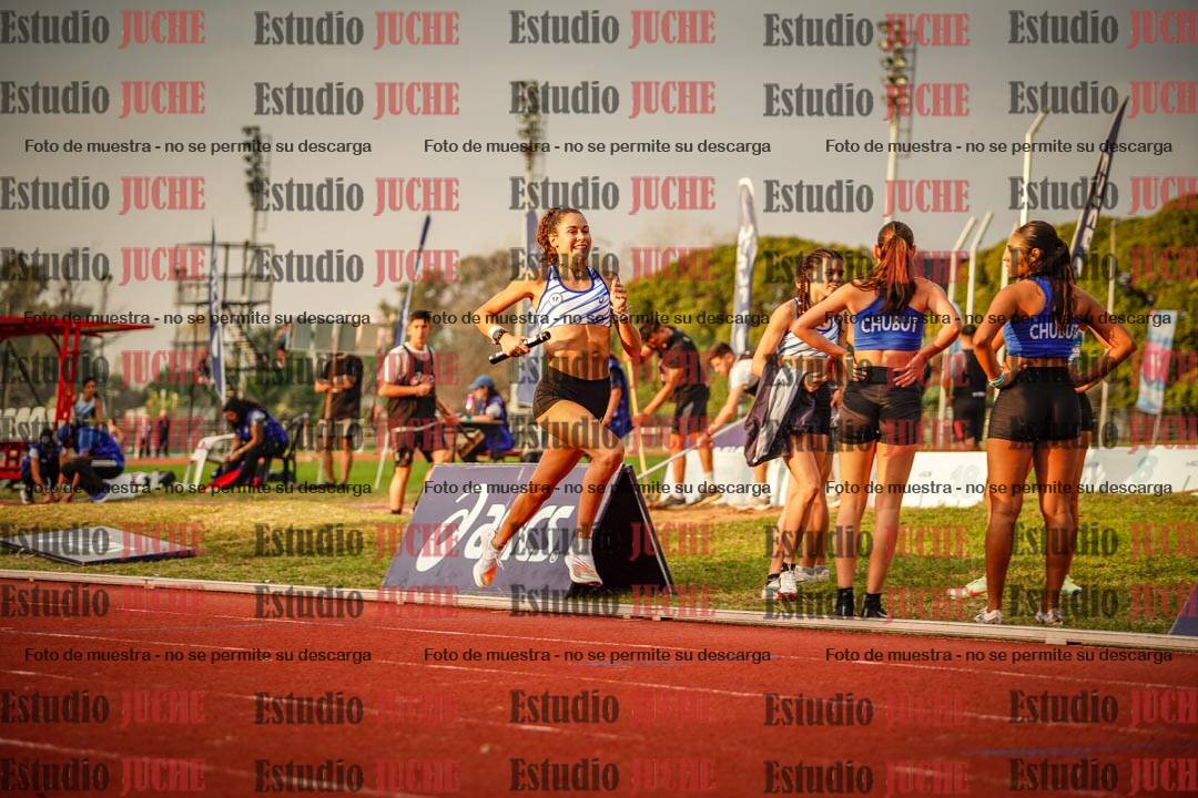 Fotos de las postas 4x400 m llanos de mujeres