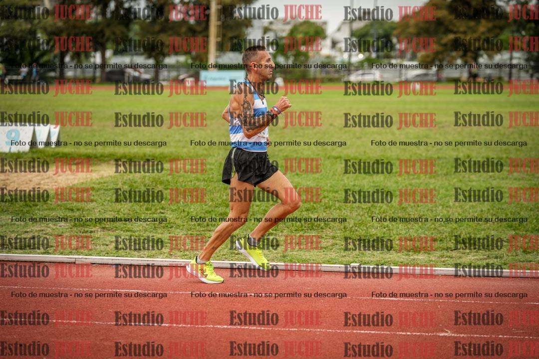 Fotos de los 3000 m llanos de varones