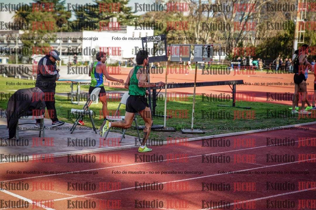 Fotos de los 3000 m llanos de varones