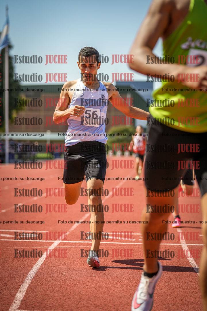 Fotos de los 800 m llanos de varones
