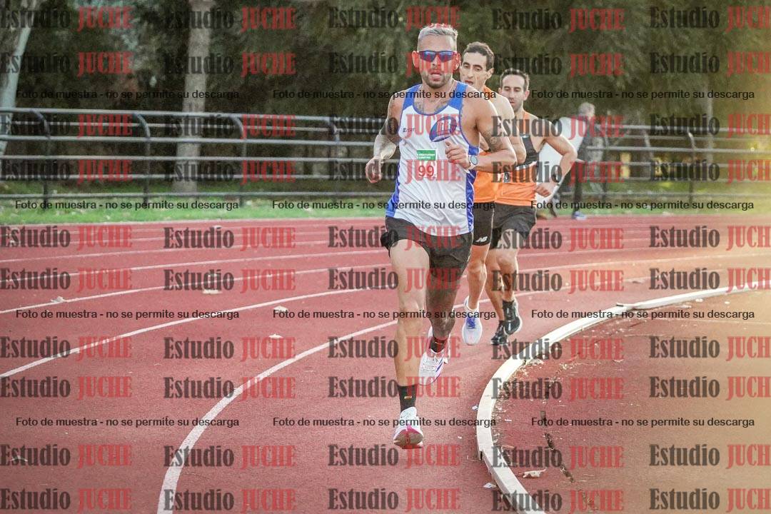 Fotos de los 3000 m llanos de varones