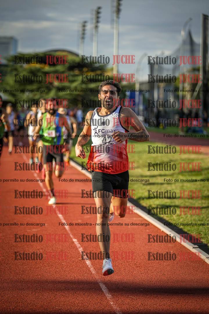 Fotos de los 1500 m llanos de varones