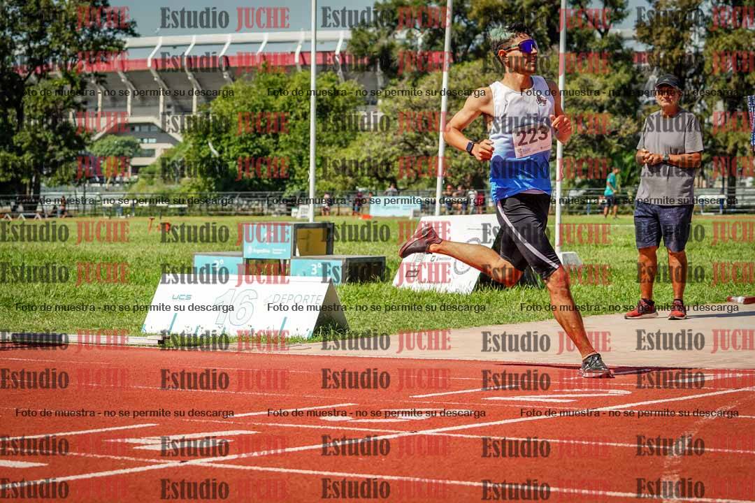 Fotos de los 800 m llanos de varones