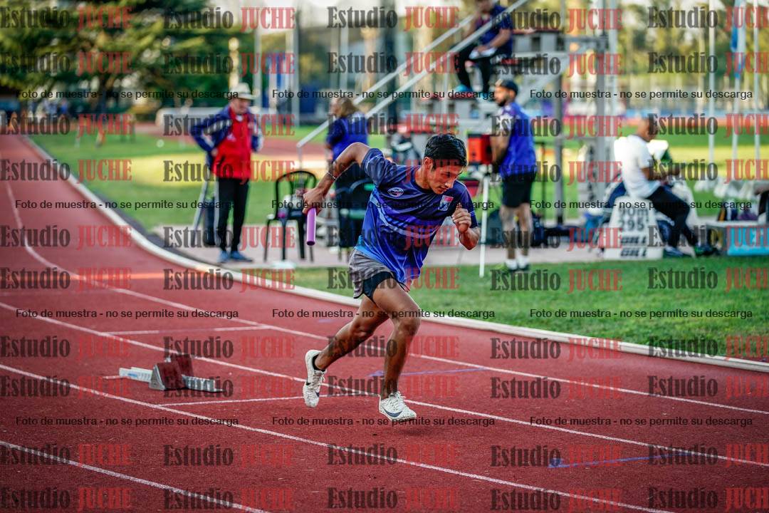 Fotos de los relevos 4x100 m de varones