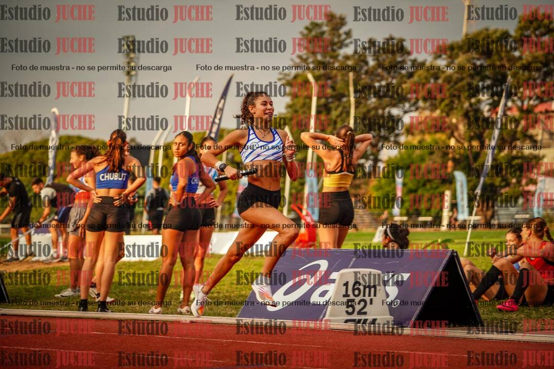 Fotos de las postas 4x400 m llanos de mujeres