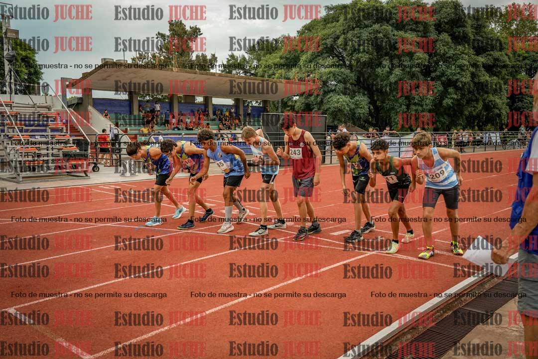 Fotos de los 2400 m de varones