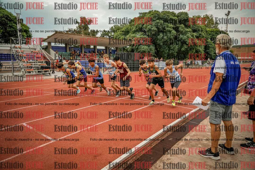 Fotos de los 2400 m de varones