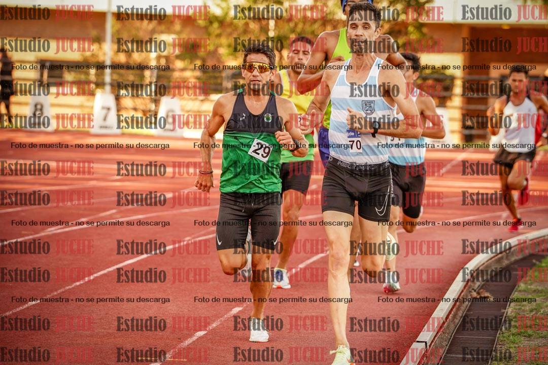 Fotos de los 3000 m llanos de varones