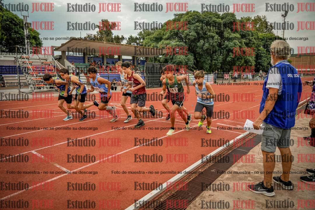 Fotos de los 2400 m de varones