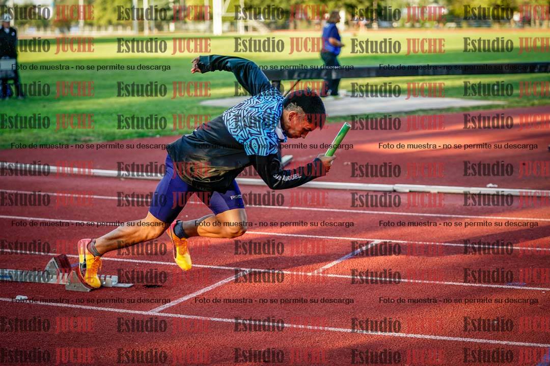 Fotos de los relevos 4x100 m de varones