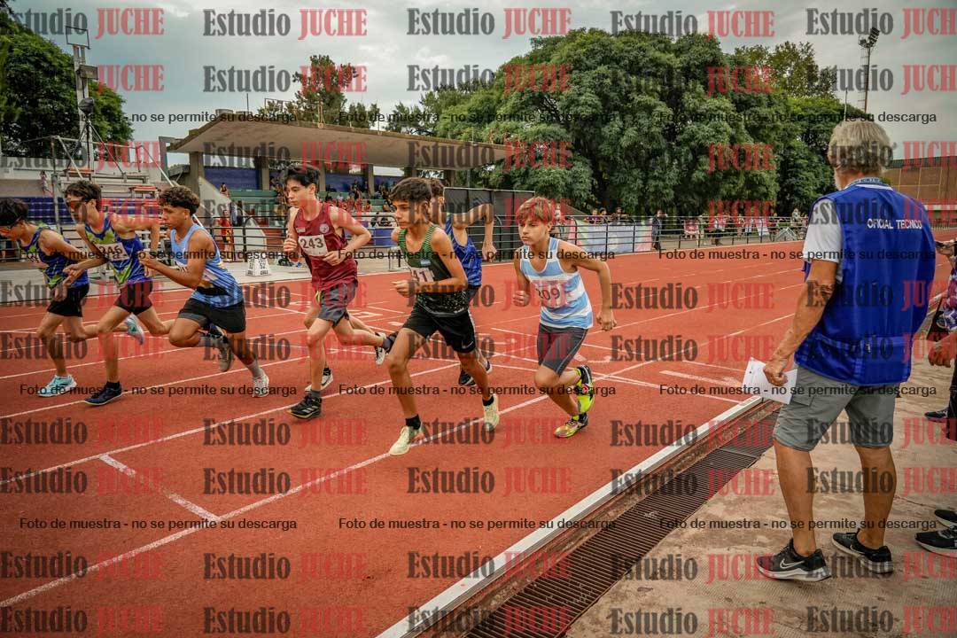 Fotos de los 2400 m de varones