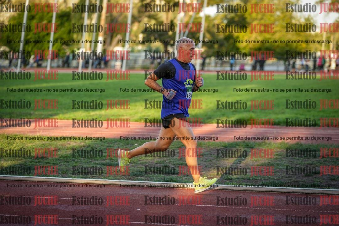 Fotos de los 3000 m llanos de varones