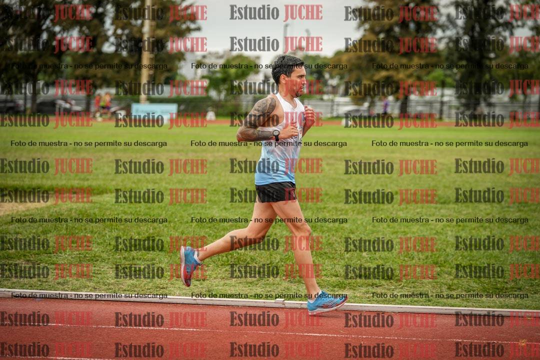 Fotos de los 3000 m llanos de varones