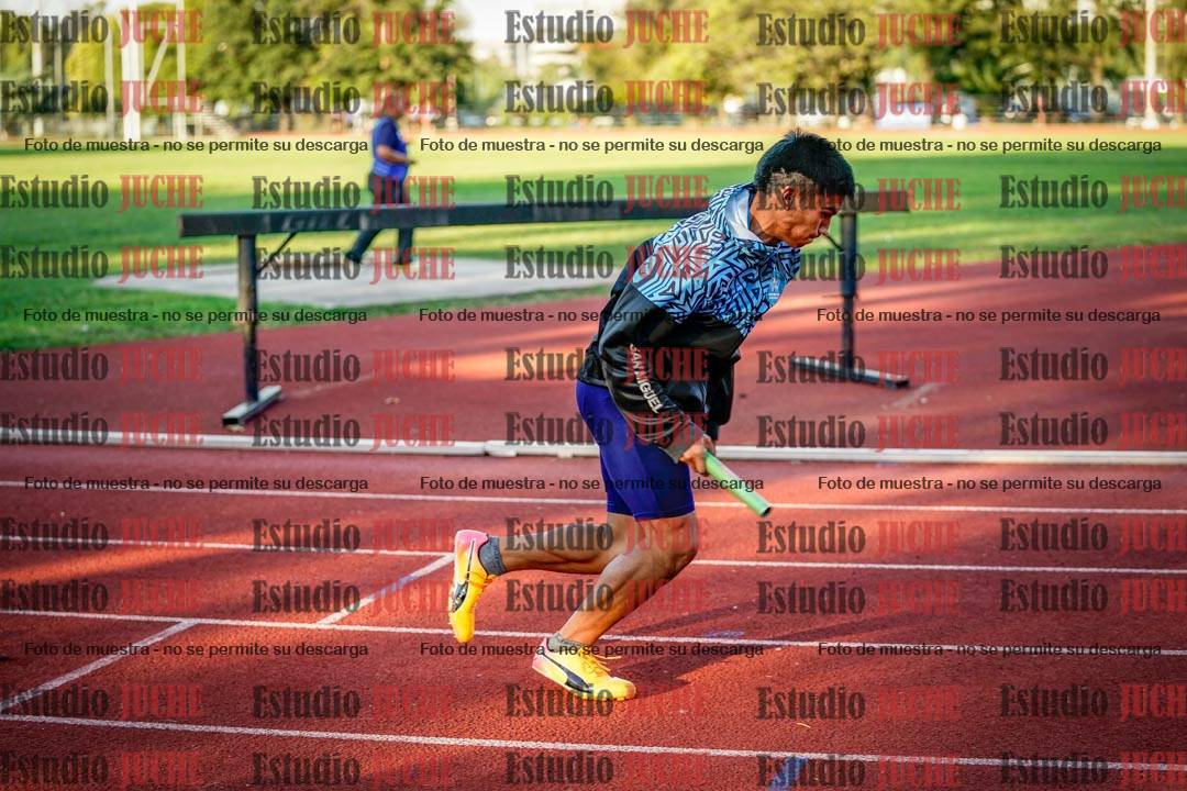 Fotos de los relevos 4x100 m de varones