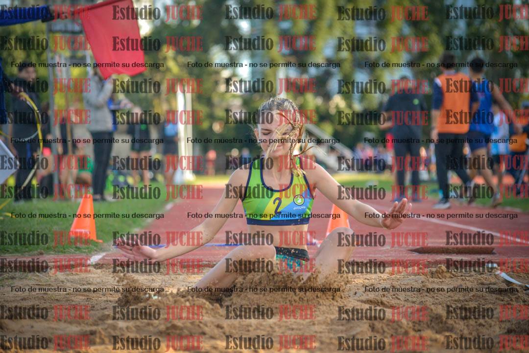 Fotos del salto en largo - mujeres U16
