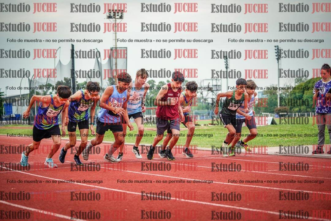 Fotos de los 2400 m de varones